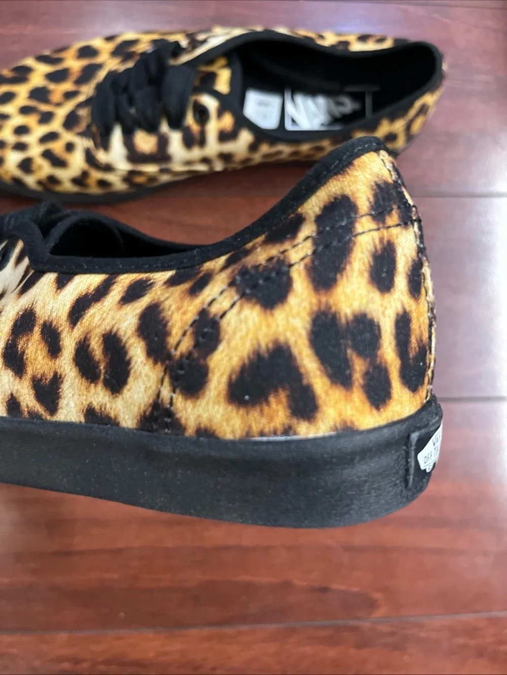 Womens 8.5 Vans Authentic Lowpro Leopard Print Low Top Shoe Sneaker New HALF BOX